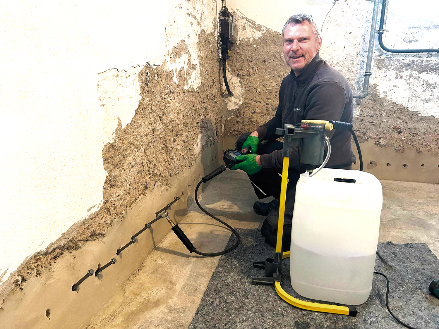 uwe_kulik Schritt für Schritt zur hochwertigen Horizontalsperre - Einbringung